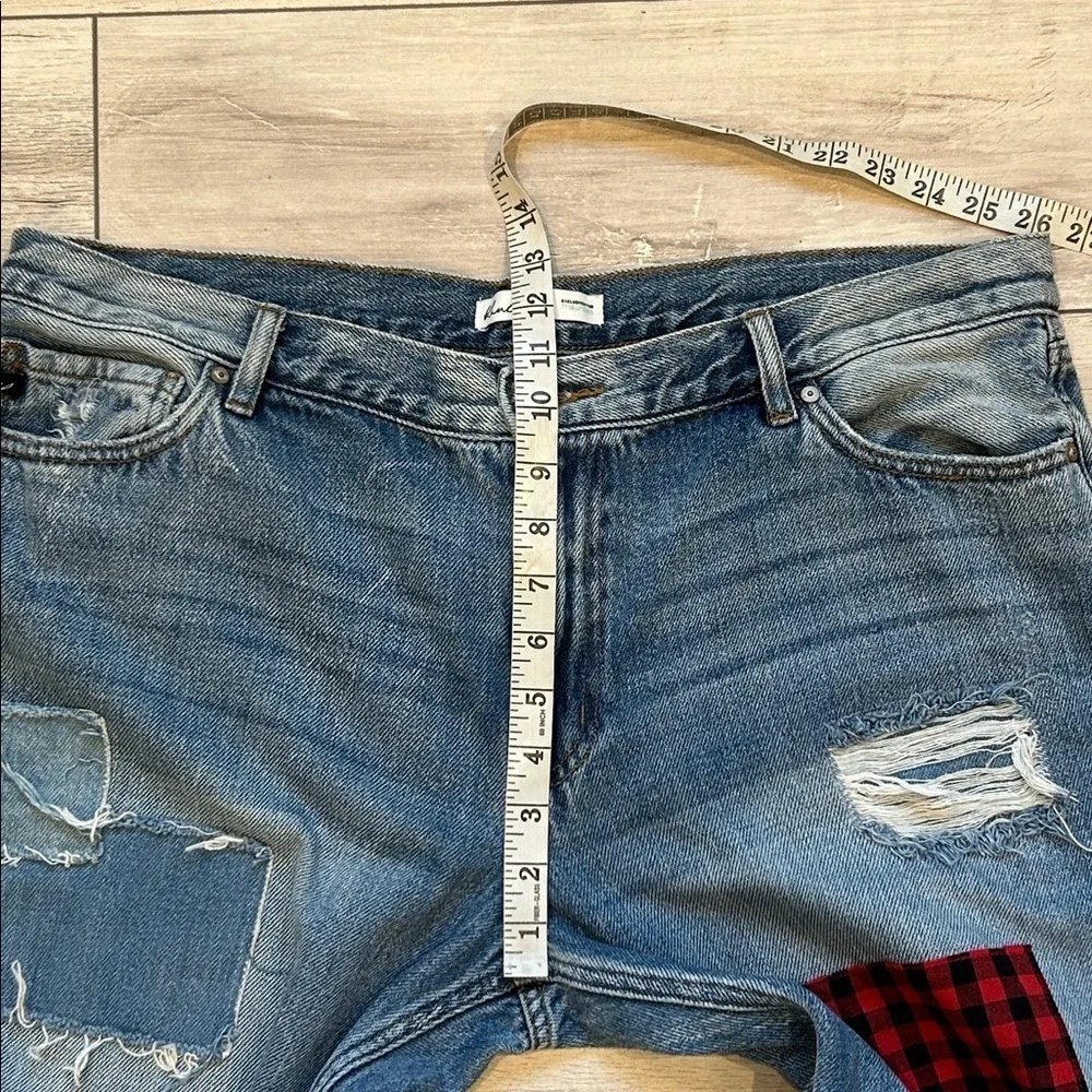 KanCan patchwork boyfriend fit jeans size 32